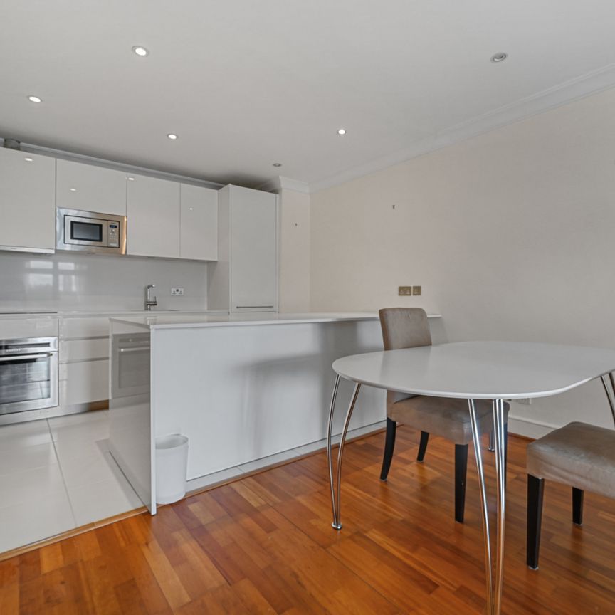 Cormorant Lodge, St Katharine Docks, E1W - Photo 1