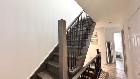 For Lease - 5921 BENTLEY Common, Niagara Falls, Ontario - Photo 3