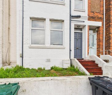 4 bedroom terraced house to rent - Photo 6