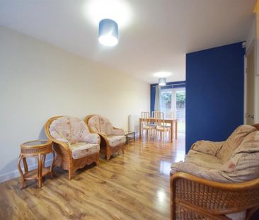 3 Bedroom Semi Detached To Let - Photo 3