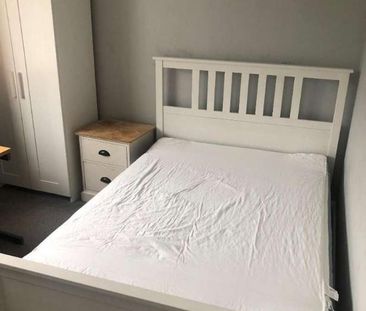 St. Monica Grove, Durham, DH1 - Photo 4