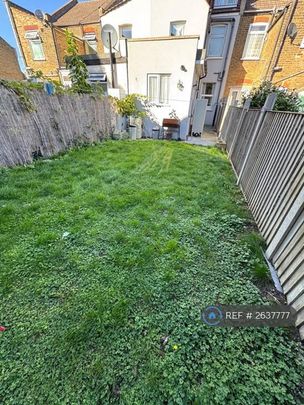 5 bedroom terraced house to rent - Photo 1