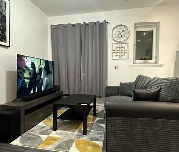 Studio Flat, Oceana Boulevard, SO14 - Photo 1