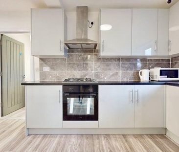 1 bedroom house of multiple occupation to rent - Photo 4