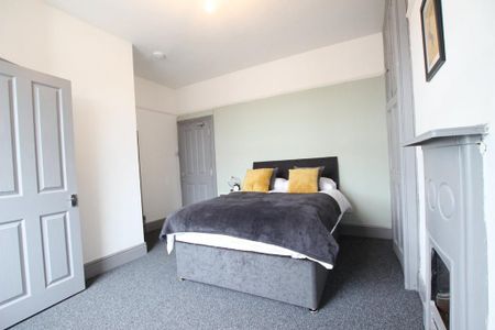 7 bedroom semi-detached house to rent - Photo 2