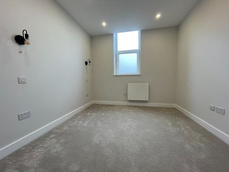 2 Bed Flat, Carlton Crescent, SO15 - Photo 3