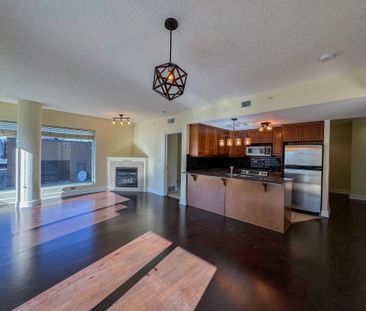 Luxury Downtown Apartment With Concierge, Balcony & Underground Par... - Photo 3