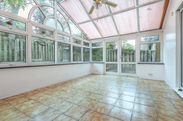 4 bedroom house to rent - Photo 1