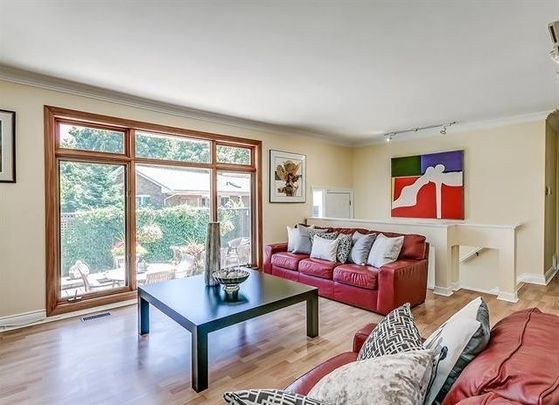 For Lease - 186 Tweedsdale Crescent, Oakville, Ontario - Photo 1