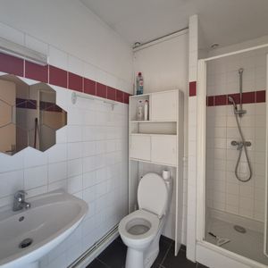 Location Appartement 29m² LILLE 59260 - Photo 2