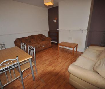 2 bedroom house to rent - Photo 1