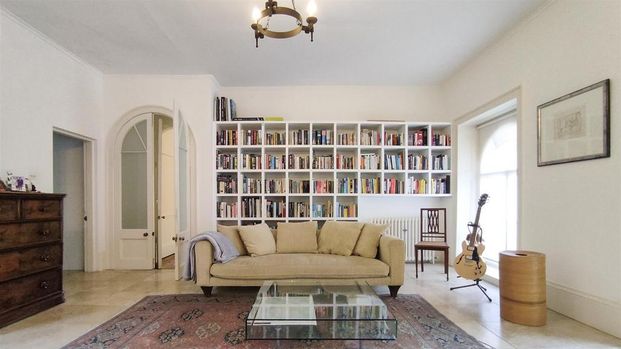 6 bedroom house to rent - Photo 1