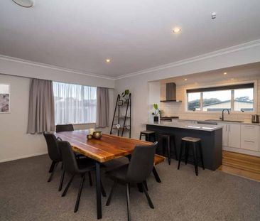 Large Home On Cameron - Photo 1