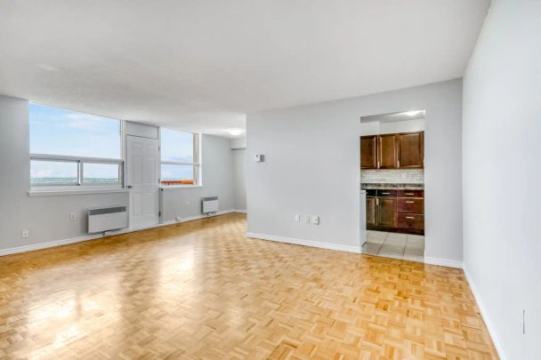 901 Lasalle — 2 Bedroom - Photo 1