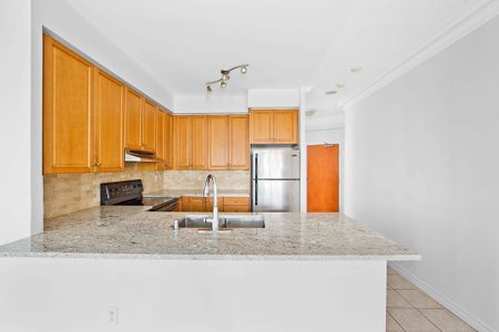 For Lease - 7 Lorraine Drive Unit# LPH 08, Toronto, Ontario - Photo 5