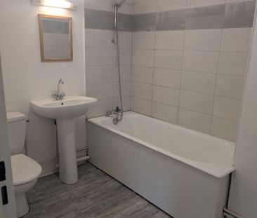 Location Appartement 2 pièces 40m² - Photo 2