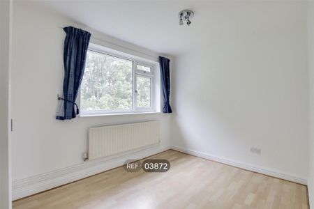 2 bedroom maisonette to rent - Photo 3