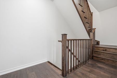 For Lease - 26 Hiscott Drive, Hamilton, Ontario - Photo 3