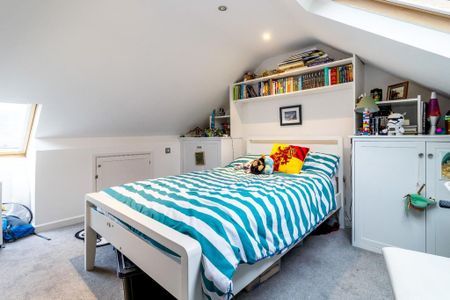 4 bedroom terraced house to rent - Photo 2