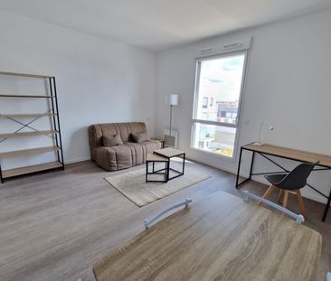 Location Appartement 1 pièce 26m² LA ROCHE SUR YON 85000 - Photo 1