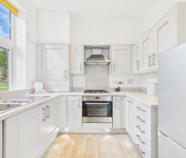 2 bedroom property to rent - Photo 4
