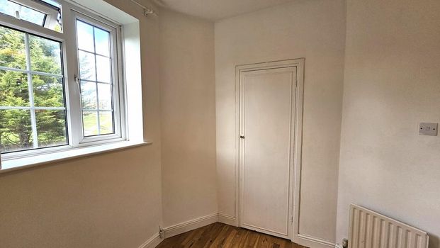 3 bedroom flat to rent - Photo 1