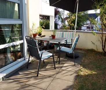 Mainz-Laubenheim, schicke 2 Zi.-Wohnung mit Privatgarten und großer Terrasse - Photo 2