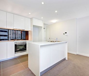 Modern Apartment in the Heart of Chatswood ** Available 29/11/25 ** - Photo 5