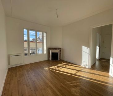 Location Appartement 2 pièces 40m² ENGHIEN LES BAINS 95880 - Photo 2