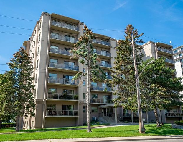 Pier 100 Apartments | 1255 Sandy Lane, Sarnia - Photo 1