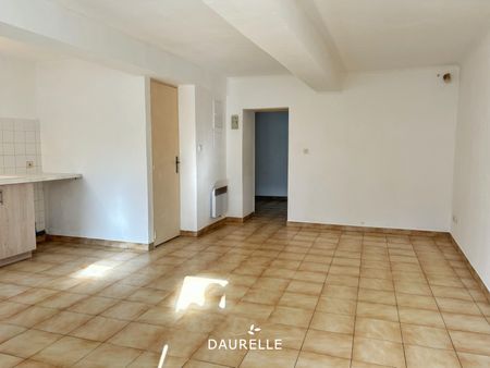 Location Appartement 2 pièces 39m² CHATEAURENARD 13160 - Photo 3