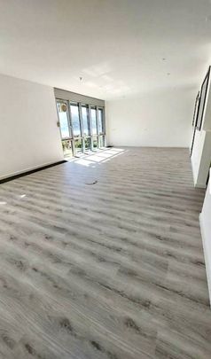 Studio/Ufficio in Affitto a Lugano - Photo 1