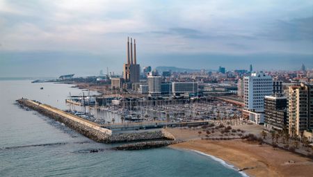 Piso de alquiler en Carrer D'eduard Maristany, 323, Port - Photo 2