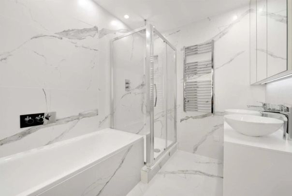 3 Bedroom Apartment - Photo 1