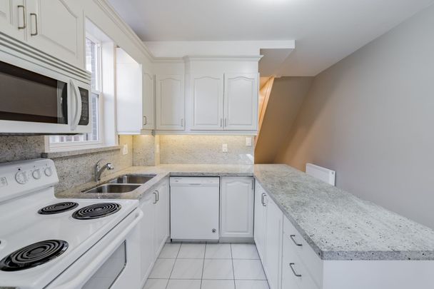 For Lease - 180 Lansdowne Avenue Unit# Main, Toronto, Ontario - Photo 1