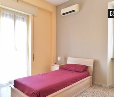 rome, Lazio 00172 - Photo 6