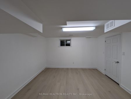 For Lease - 88 Baynards Lane, Richmond Hill, Ontario - Photo 5