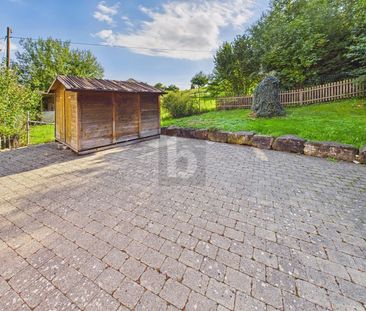 RUHIG UND LICHTDURCHFLUTET MIT GARTENSITZPLATZ - Photo 5