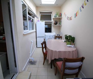 5 bedroom terraced house to rent - Photo 2