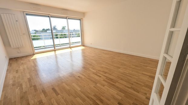 location Appartement T4 DE 89.32m² À LE CHESNAY - Photo 1