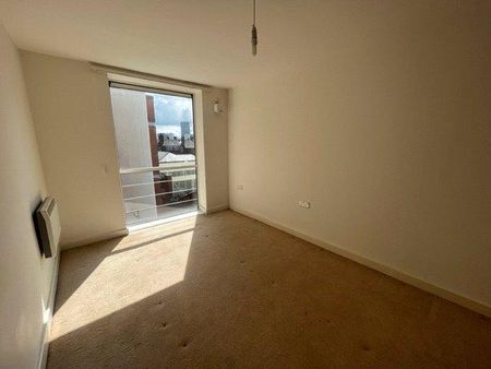 2 bedroom apartment to rent - Photo 3