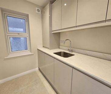 4 bedroom detached house to rent - Photo 6