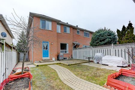 For Lease - 230 Bantry Avenue, Richmond Hill, Ontario - Photo 4
