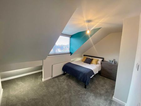 St. Catherines Grove Room 2 - Photo 4