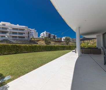 834483 - Apartment For rent in El Higueron, Benalmádena, Málaga, Spain - Photo 6