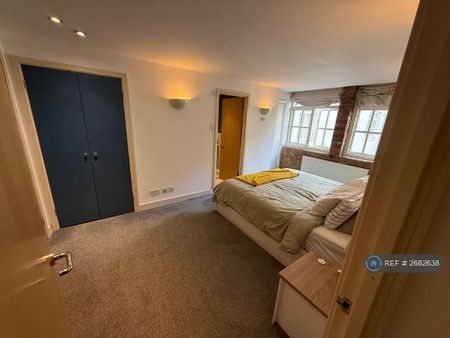 2 bedroom flat to rent - Photo 4