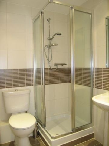 Waterfront Plaza Station Street, NG2 - Photo 5