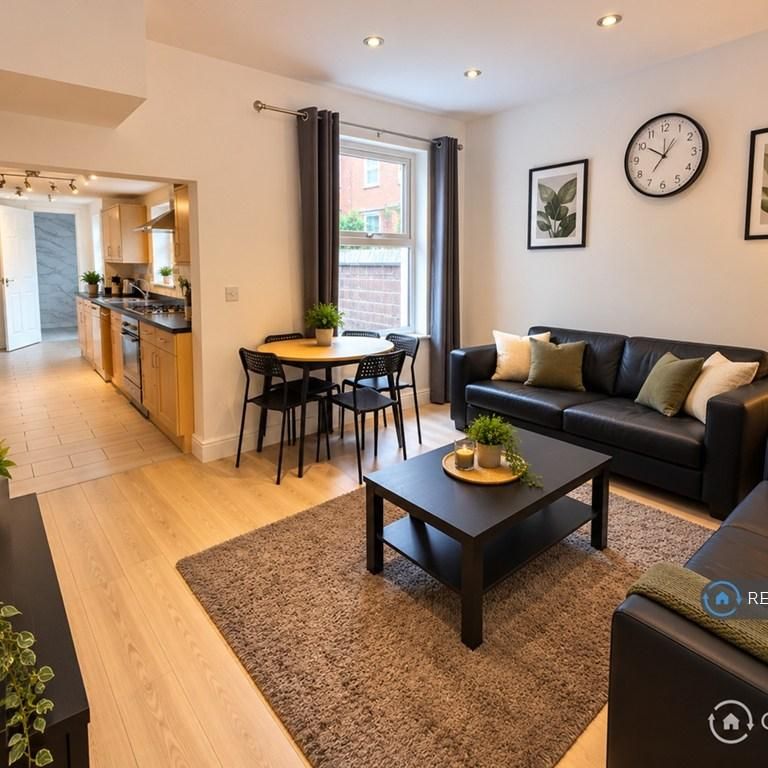 6 bedroom terraced house to rent - Photo 1