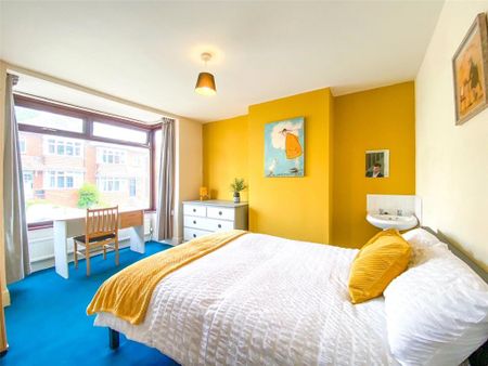 7 bedroom terraced house to rent - Photo 3