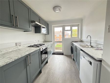 2 bedroom property to rent Evenlode Road, SO16 - Photo 4
